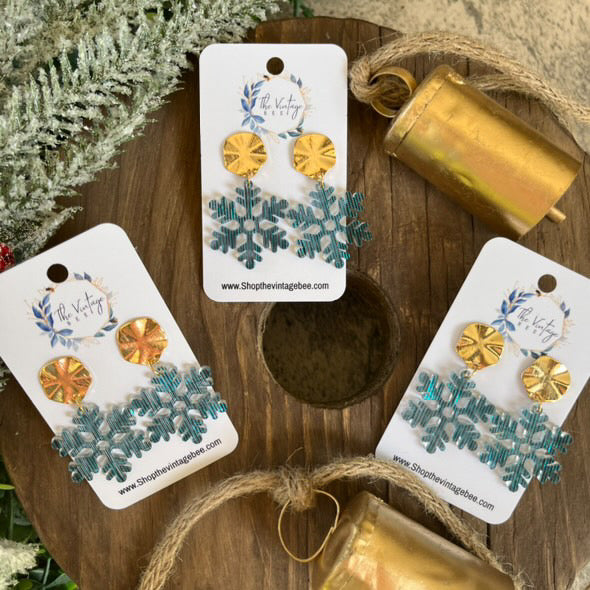Create earrings that stand out.